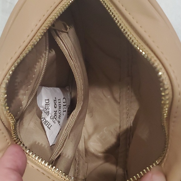NEVER USED Jones New York Crossbody Bag to Fanny Pack - Picture 3 of 5